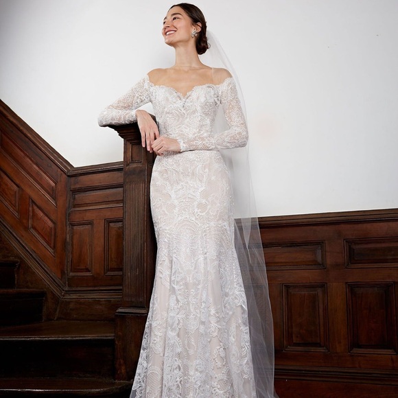 Bhldn Dresses | Bhldn Ula Watters Lace Wedding Gown | Color: White | Size: 14 | Mayaslush's Closet Bhldn Dresses | Bhldn Ula Watters Lace Wedding Gown | Color: White | Size: 14 | Mayaslush's Closet